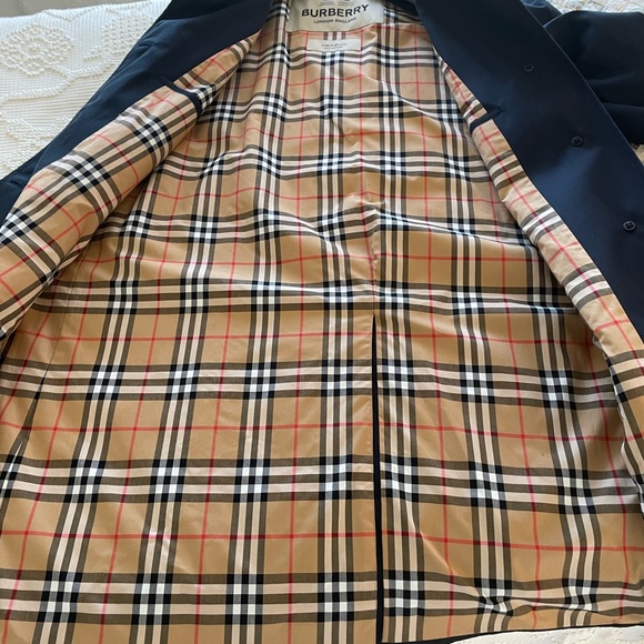 COPY - Burberry car coat - Picture 11 of 12